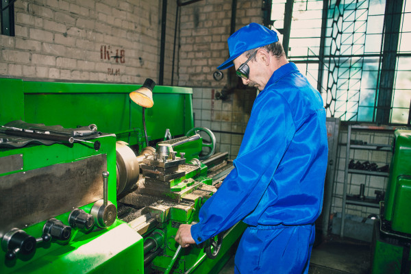 Крупный производитель коммунальной техники и крупногабаритных контейнеров